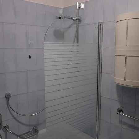 Nervi, Sea View Apartman *