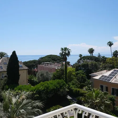 Nervi, Sea View Apartment Genoa